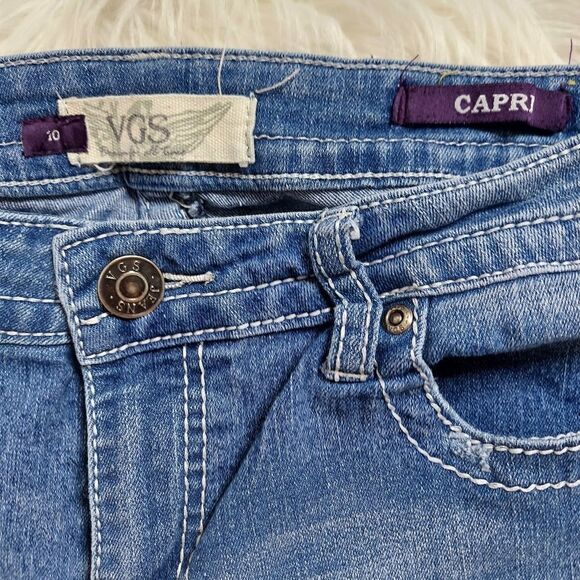 Vigoss Distressed Capri jeans - Picture 2 of 8